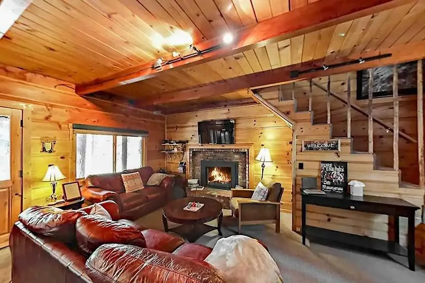 3988 Manzanita Avenue Cabin 南太浩湖 美国